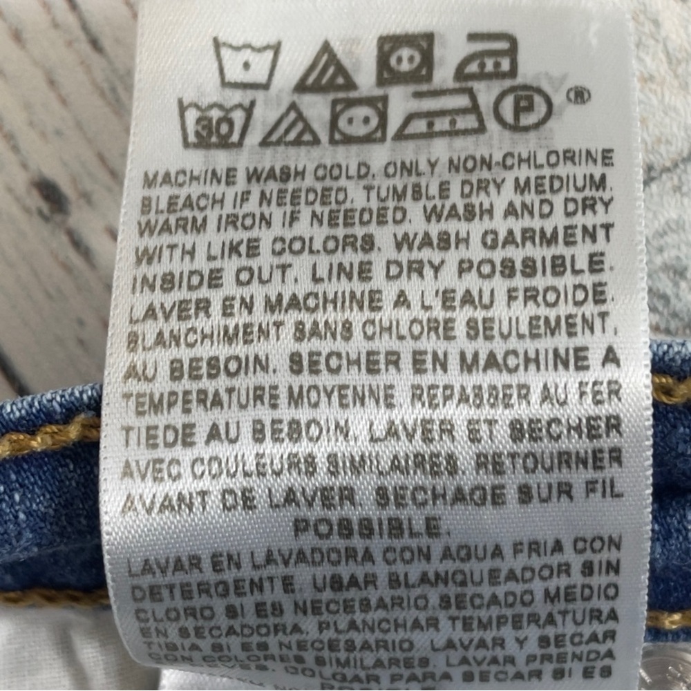 Levi’s 512 Perfectly Slimming Boot Cut Jeans 12 - Picture 8 of 8
